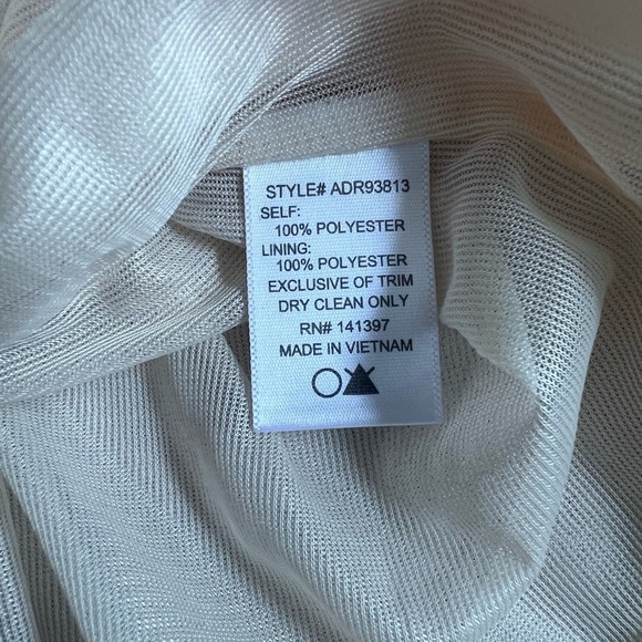 NWT ASTR The Label Long Sleeve With Lace Detail Size Medium - Picture 5 of 6